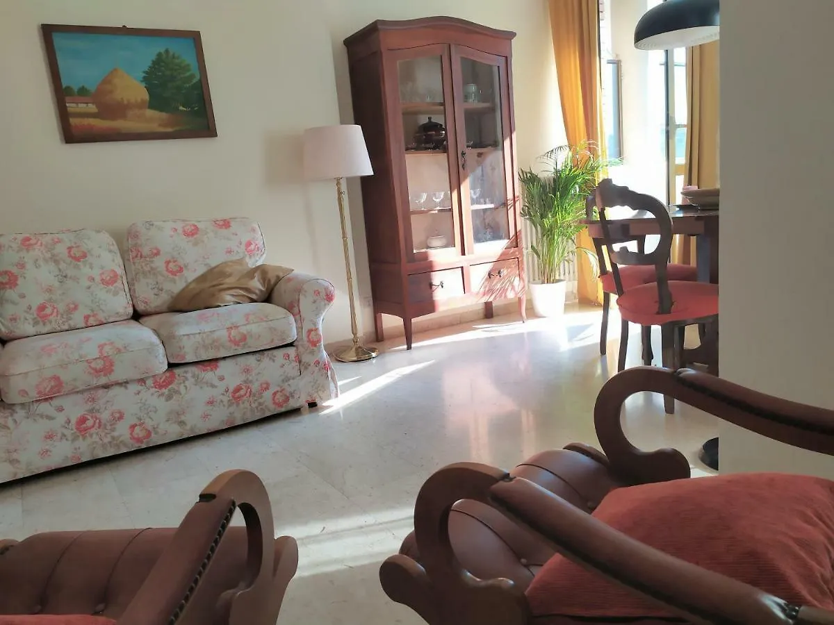 Viale Trastevere 231 A Int.2 Rome 0*,